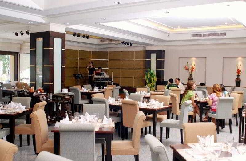 Chakungrao Riverview Hotel Kamphaeng Phet Dış mekan fotoğraf