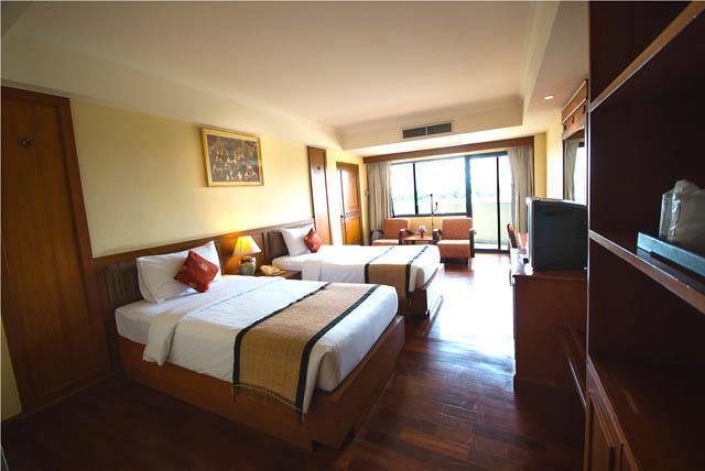 Chakungrao Riverview Hotel Kamphaeng Phet Dış mekan fotoğraf